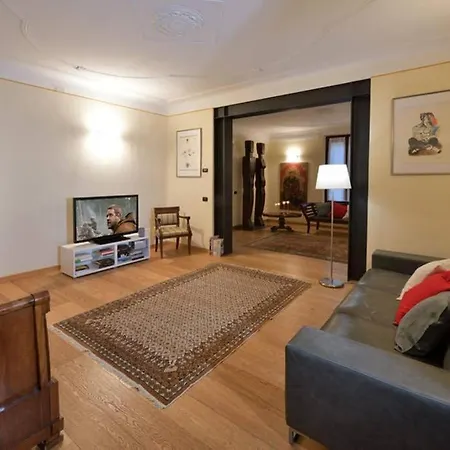 C-rooms, Residenza Correggio Apartment *