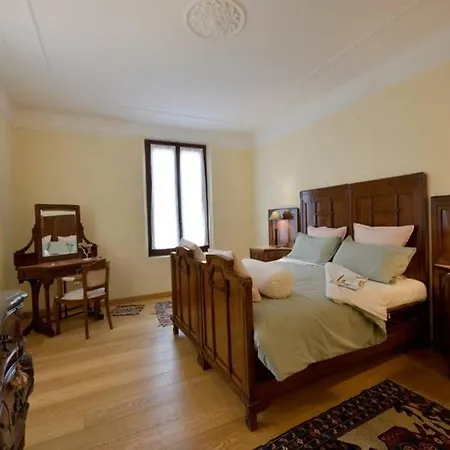 C-rooms, Residenza Correggio Apartment *